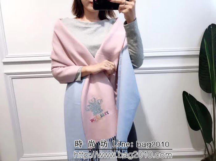 BURBERRY巴寶莉 2018新款 雙色雙面彩色刺繡羊絨圍巾 LLWJ6273